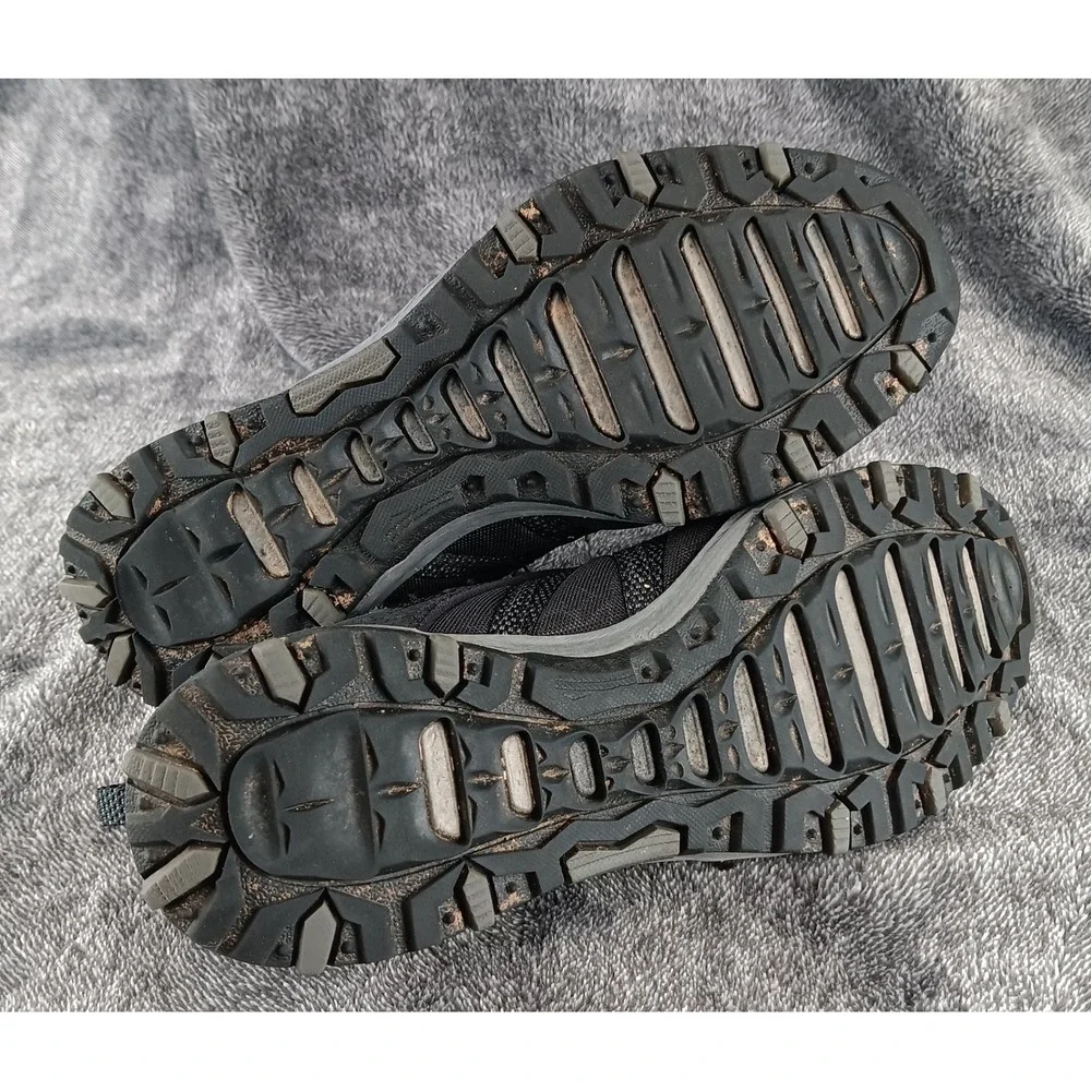 Skechers women black